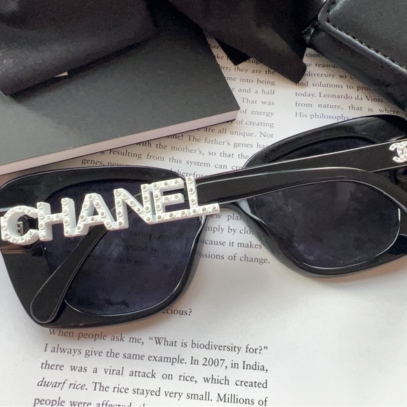 Chanel Square Crystal Logo Sunglasses Grey and Black - Picture 2 of 6